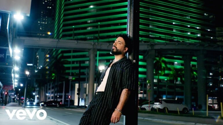 Luis Figueroa interpretando Llorar Bonito