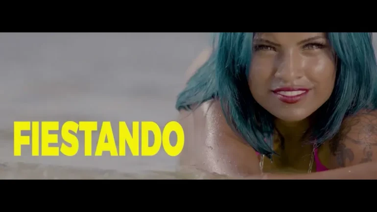 Gitanos interpretando Fiestando