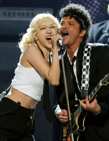 bruno mars rose@2000x1270 1 - Propuestas musicales