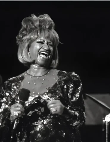 78f69ff7e25b98c43976af8265de946a 1 - Propuestas musicales