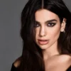 Dua Lipa contra Samsung: cuando una mujer y estrella pop decide defender el valor de su imagen.