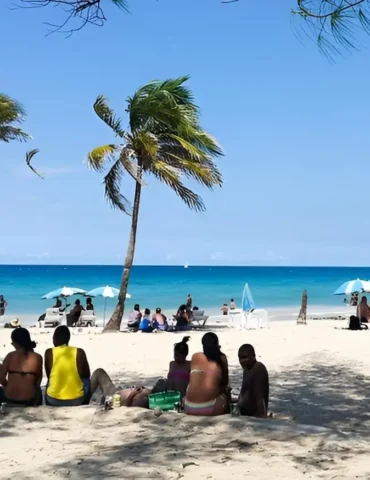cuba playas del este guanabo beach fotor enhance 20260603105916 1 - Propuestas musicales